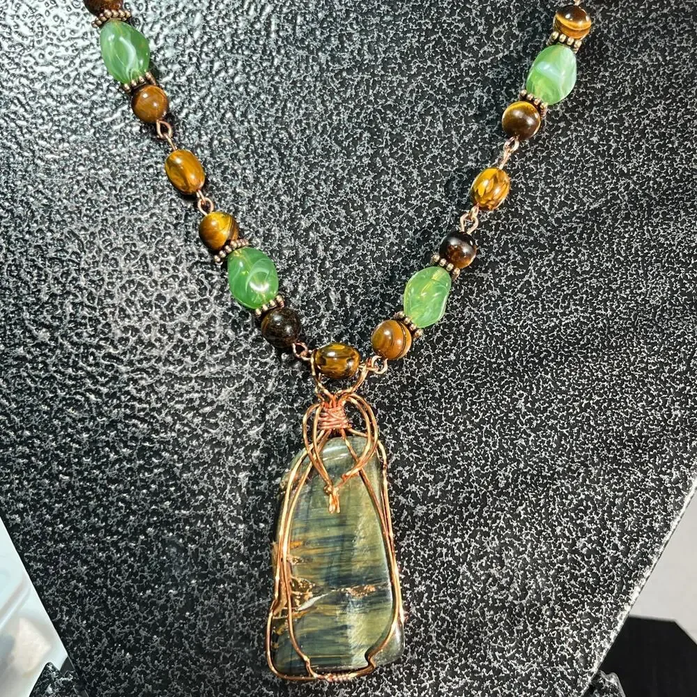 Green Falcon's Eye (Tigers) Oblong Stone 2